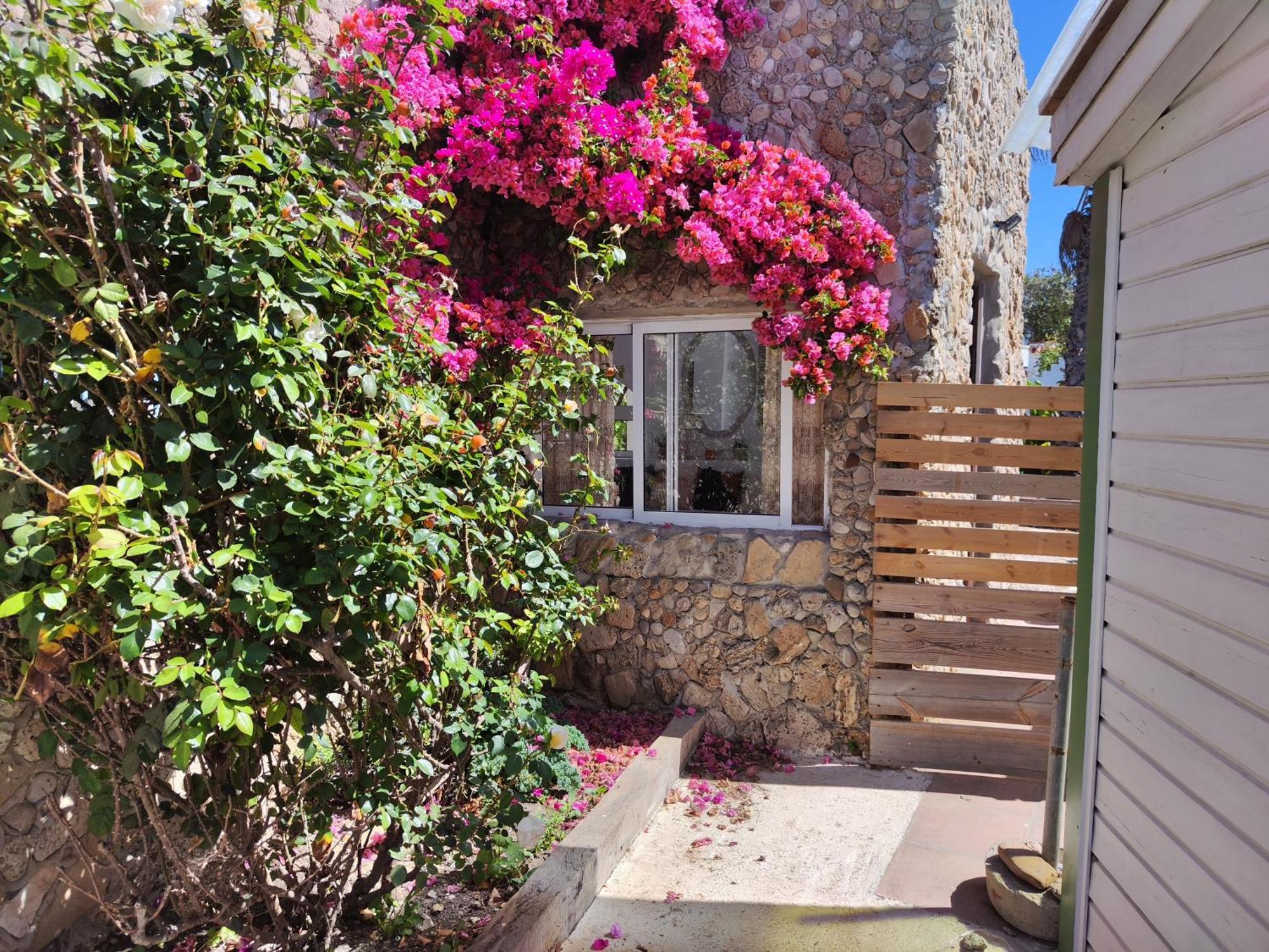 La Casa De Piedra A Orillas Del Mar 베예데라프론테라 외부 사진